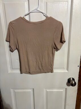 Women's Short Sleeve Ribbed Crop Top - Beige